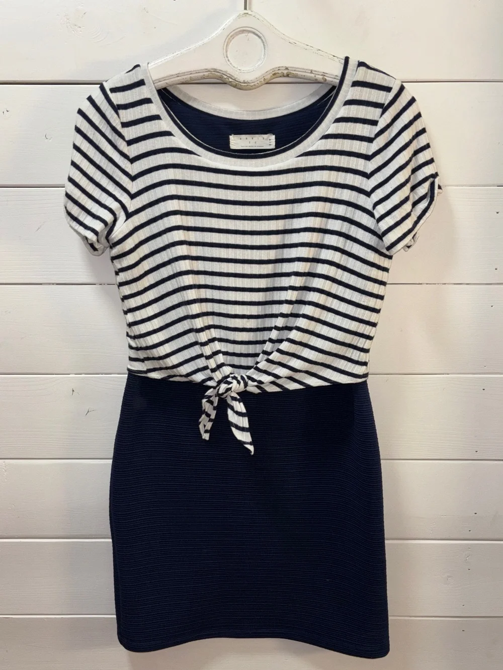 ANNIE 50 Navy & White Striped Tie Front Dress Size M - Picture 4 of 10